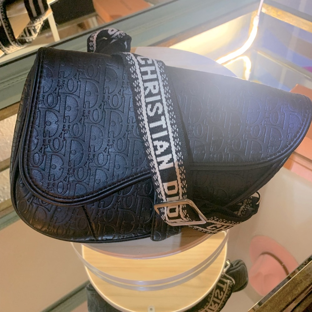 💯SOLD!💯 - Saddle bag💞